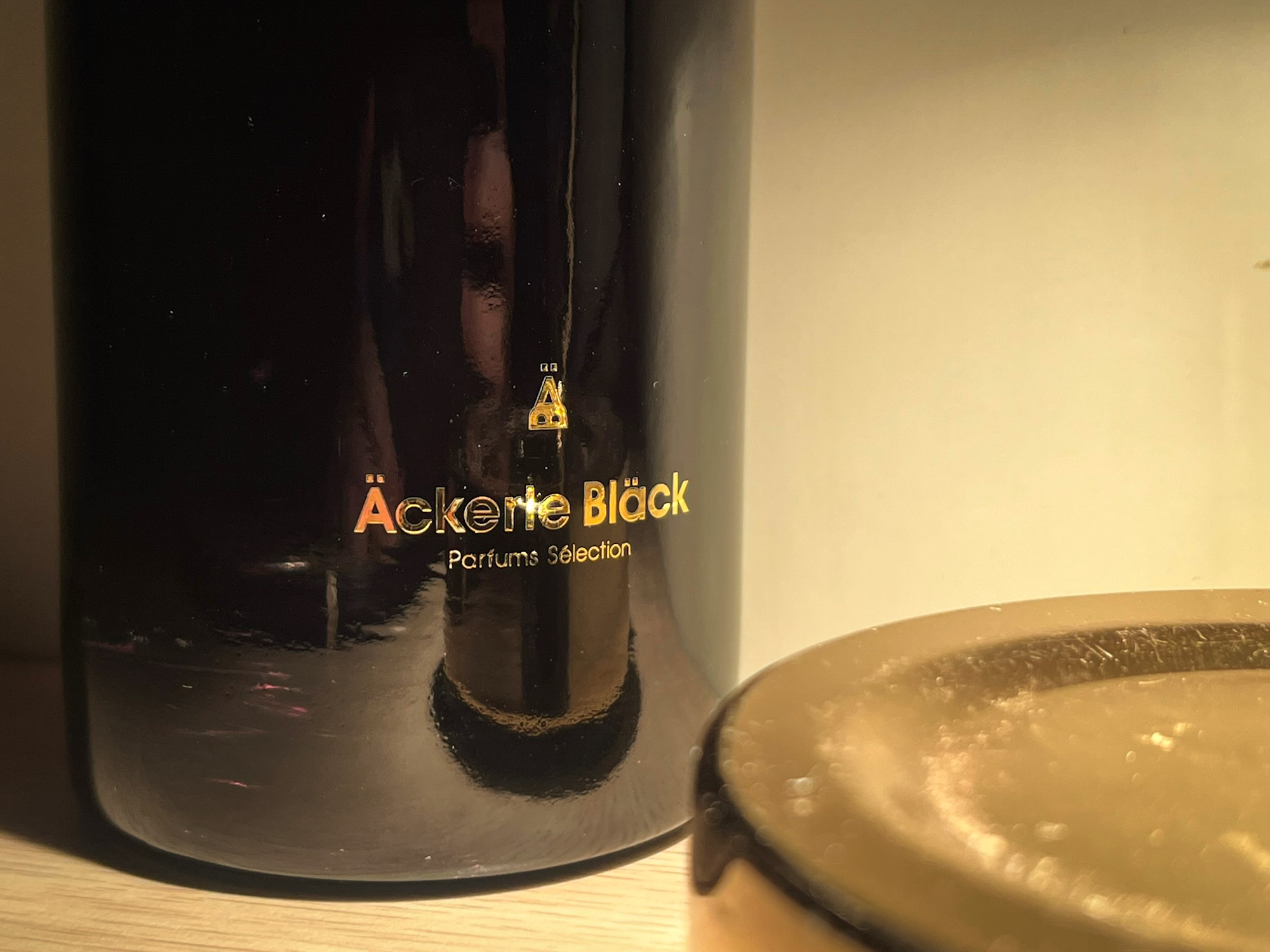 Äckerle Bläck|恭喜你,今天又活下來了!讓 Äckerle Bläck 的香氣洗滌你疲憊的靈魂 - 第2張圖