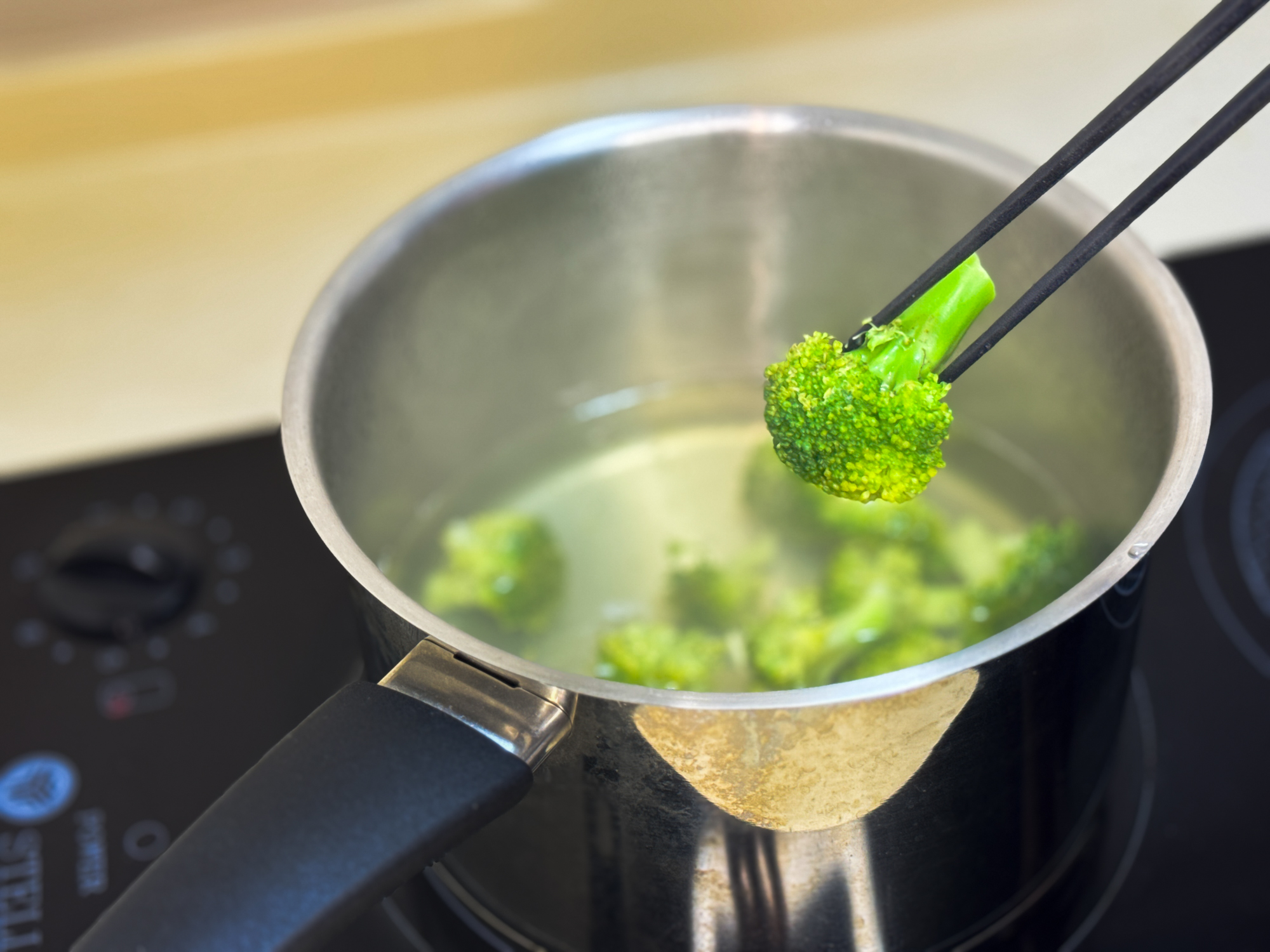 焗烤白醬花椰菜|初級烤箱料理!不焗飯麵,來焗花椰,松露白醬超推! - 第3張圖 焗烤海鮮花椰菜