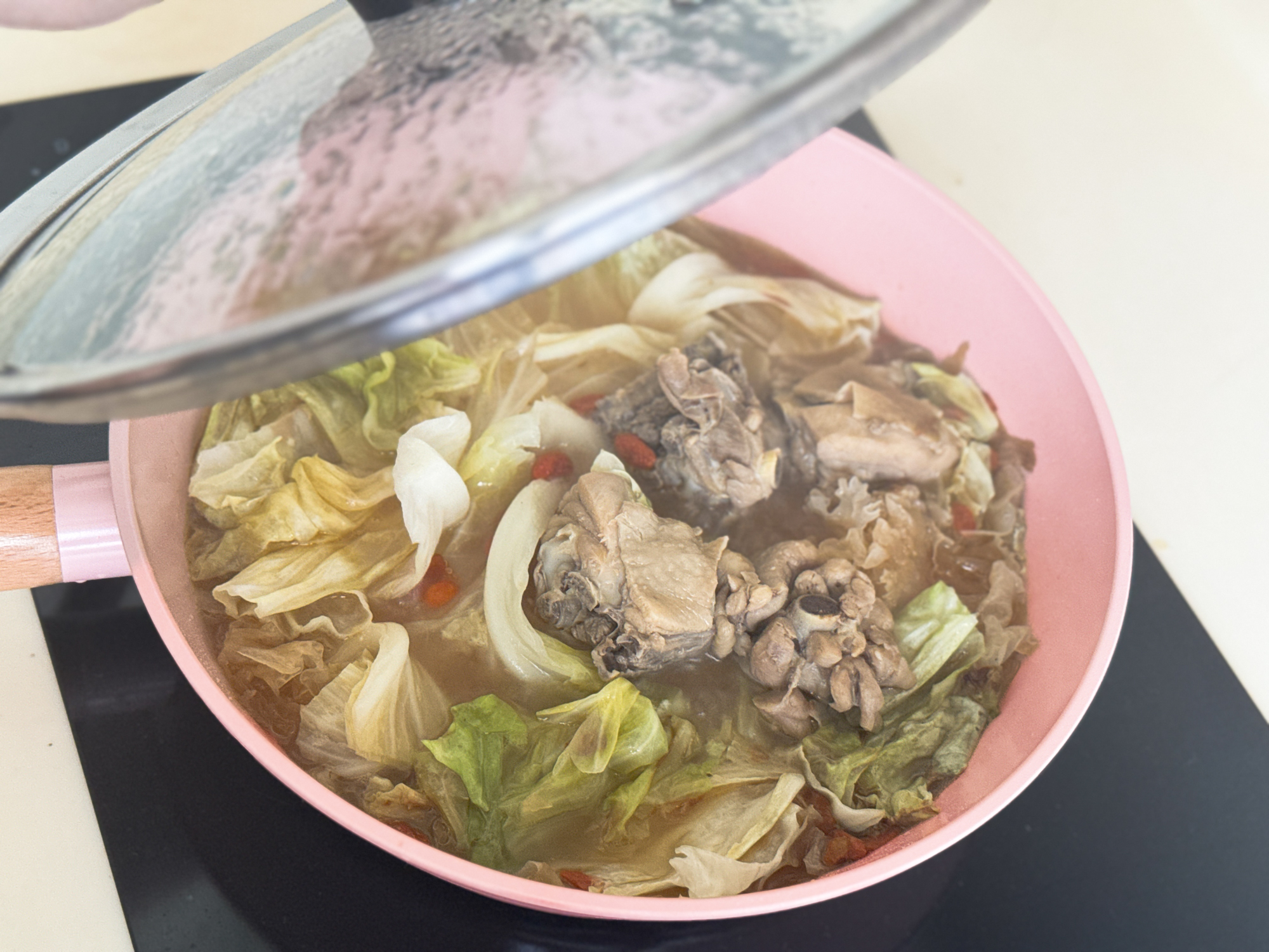 KKLife 日常保養雞湯料理包｜雞湯無需大叔，開封加熱你就是大廚