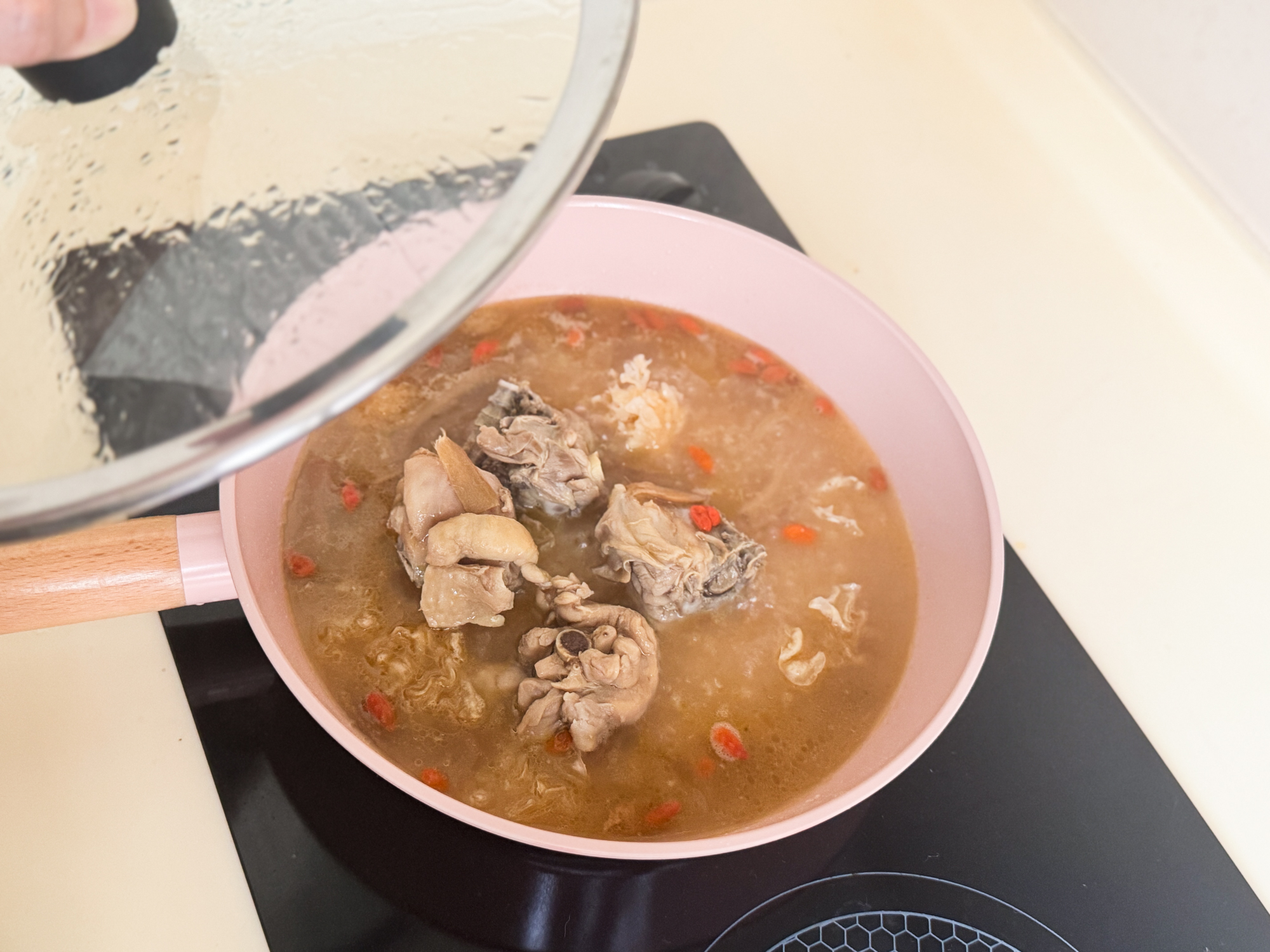 KKLife 日常保養雞湯料理包｜雞湯無需大叔，開封加熱你就是大廚