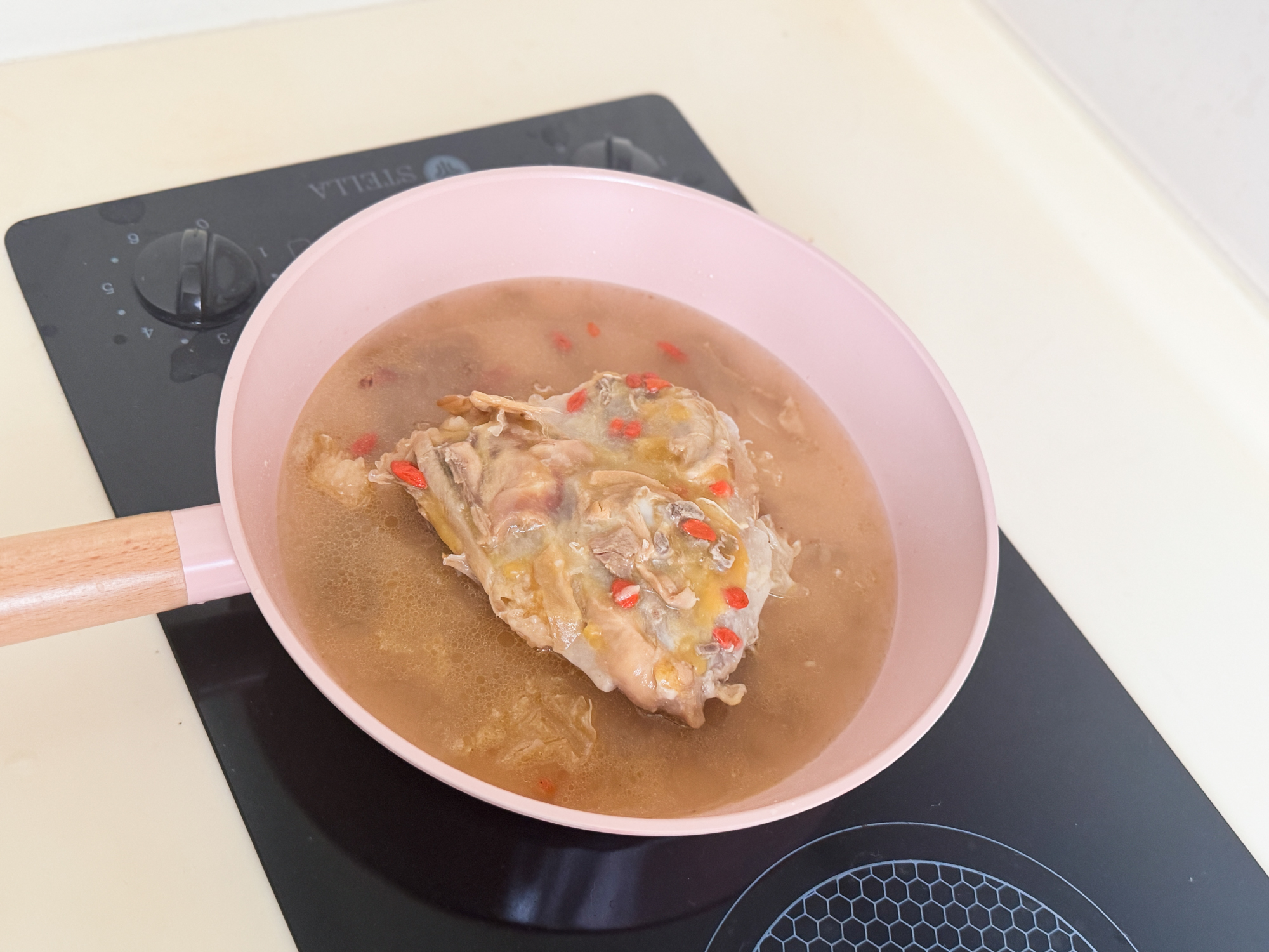 KKLife 日常保養雞湯料理包｜雞湯無需大叔，開封加熱你就是大廚