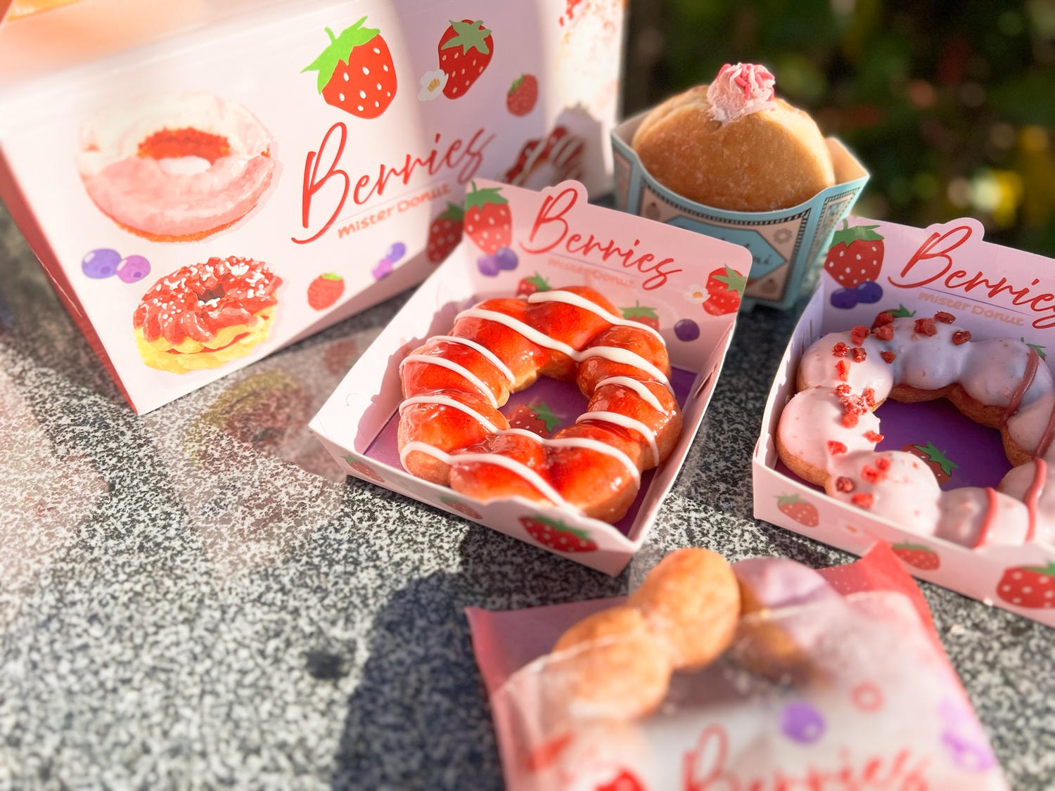Mister Donut 莓滿相聚|來場酸甜的莓果饗宴! - 第2張圖 Mister Donut 莓滿相聚|來場酸甜的莓果饗宴!